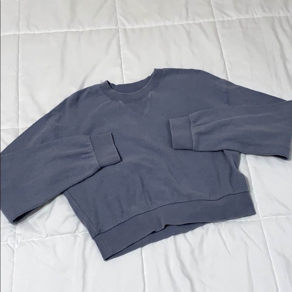 cropped crewneck